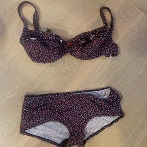 Floral 2 piece bathing suit
